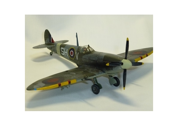 1/72  英空軍 Spitfire Mk.IX画像2
