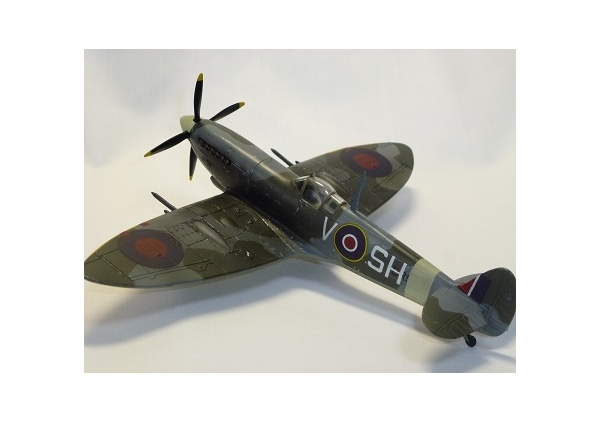 1/72  英空軍 Spitfire Mk.IX画像4