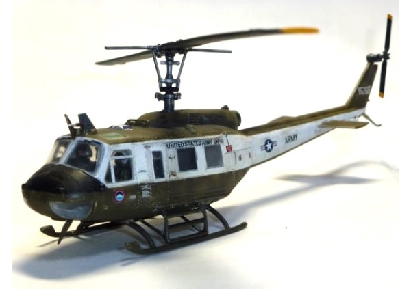 1/72 米陸軍在日米軍 ベル UH-1 H イロコイ画像1