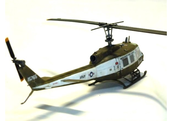 1/72 米陸軍在日米軍 ベル UH-1 H イロコイ画像4