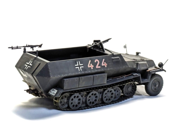 1/35 ドイツ軍 ハノマーク兵員輸送車 Cタイプ Sd.Kfz.251/1画像3