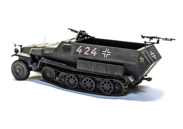 1/35 ドイツ軍 ハノマーク兵員輸送車 Cタイプ Sd.Kfz.251/1画像4