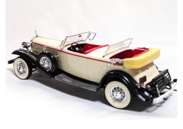 1/24 1932 CADILLAC V-16画像4