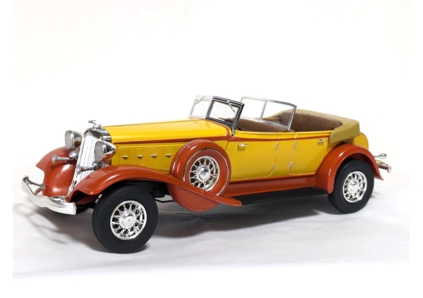 1/24  CHRYSLER IMPERIAL PHAETON