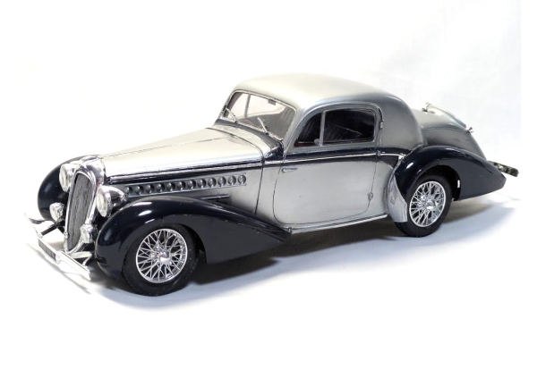 1/24 DELAHAYE 135