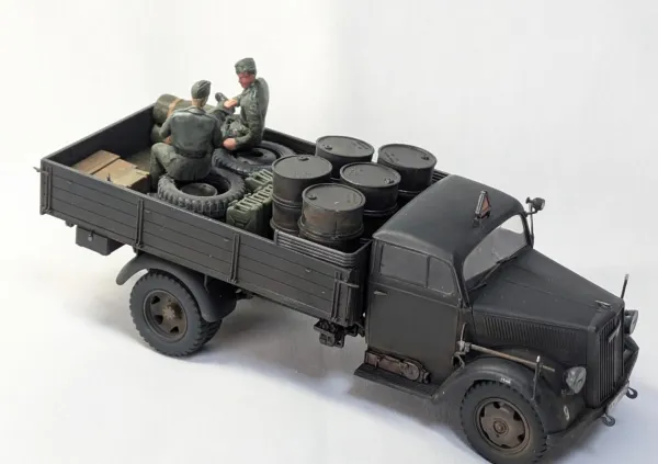 1/35 ドイツ軍 輸送トラック乗務員画像2