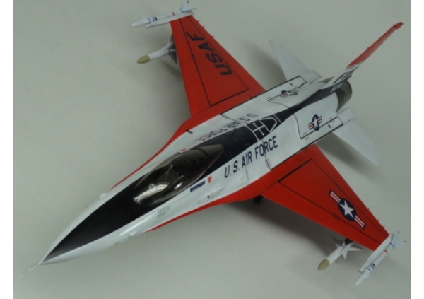 ハセガワ1/32 F-16Aホーネット(絶版キット)