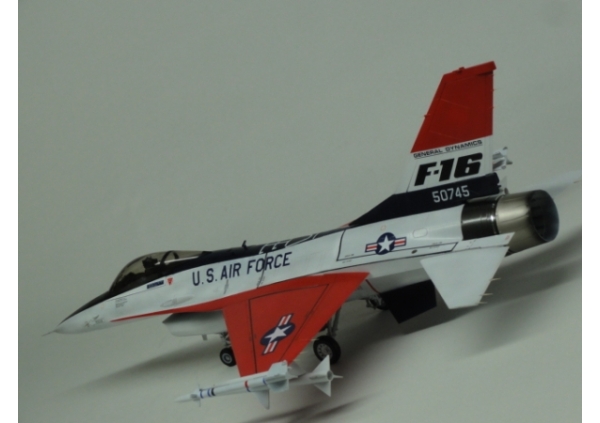 ハセガワ1/32 F-16Aホーネット(絶版キット)画像5