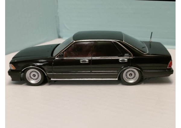 1/24 NISSAN GLORIA Gran-Turismo SV画像2