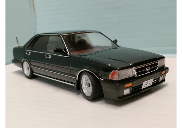 1/24 NISSAN GLORIA Gran-Turismo SV画像4