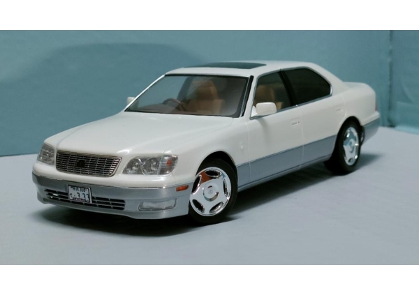 1/24 TOYOTA CELSIOR