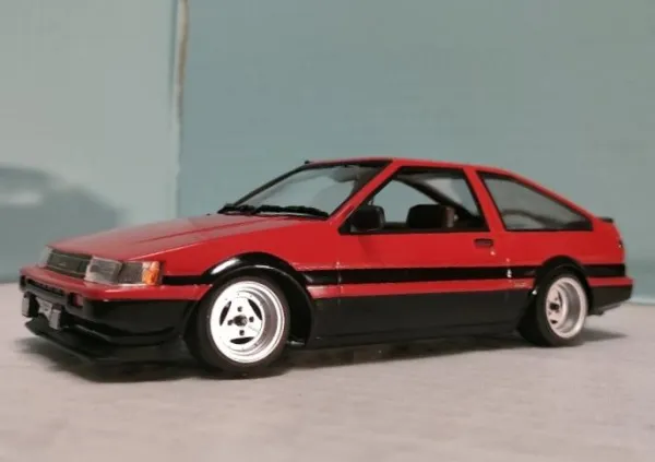 1/24 TOYOTA COROLLA LEVIN