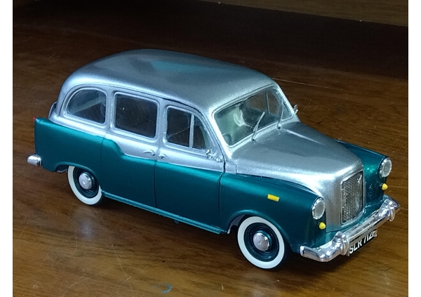 アオシマ 1/24  オースチン FX-4画像2