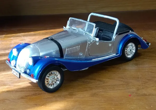 アリイ 1/16 モーガン プラス8画像3