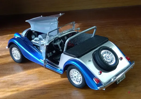 アリイ 1/16 モーガン プラス8画像5