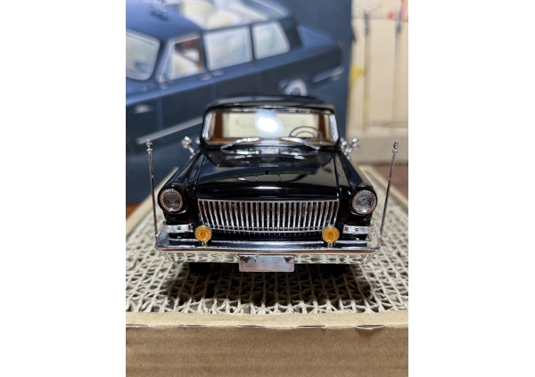 トランぺッター 「紅旗」ＣＡ770画像5