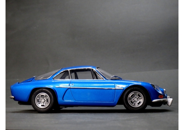 ALPINE RENAULT A110画像3