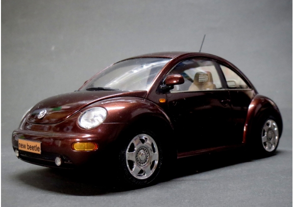 VOLKSWAGEN NEW BEETLE