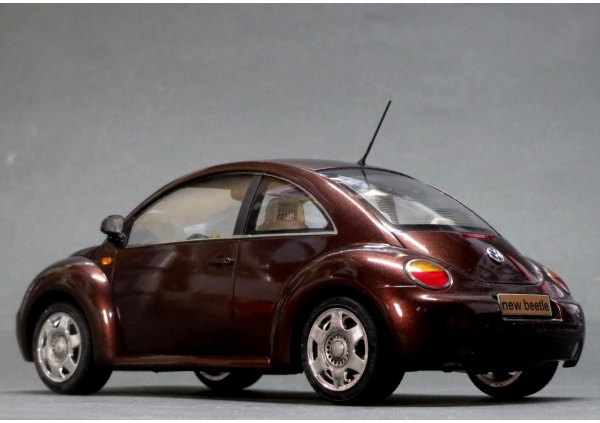 VOLKSWAGEN NEW BEETLE画像3