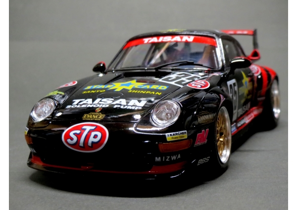 TAISAN PORSCHE 911GT2