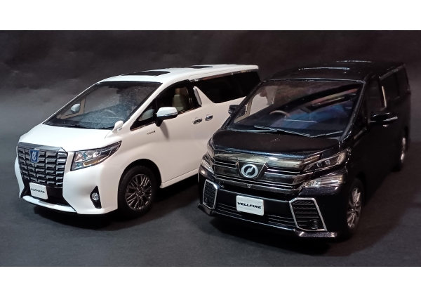 【2018年  フジミ模型㈱ 1/24】TOYOTA VELLFIRE・ALPARD(トヨタ ヴェルファイア・アルファード)画像3