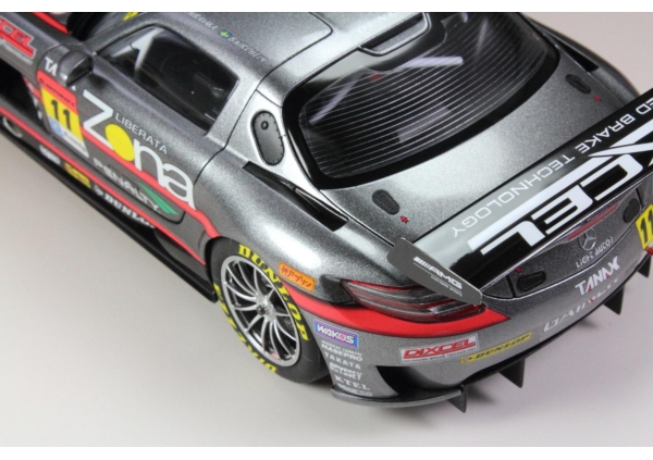 フジミ 1/24 GAINER DIXCEL Mercedes-Benz SLS AMG GT3画像4