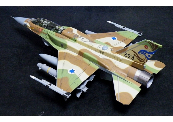 HASEGAWA 1/48 F-16I SUFA