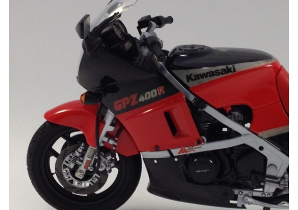1/12 Kawasaki GPZ400R