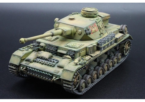 1/35 ドイツIV号戦車G型 初期生産車