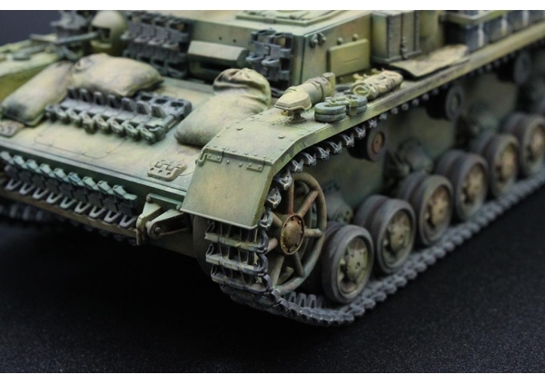 1/35 ドイツIV号戦車G型 初期生産車画像4