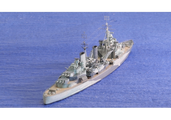 HMS Light Cruiser Belfast 1942, Trumpeter 1/700画像2