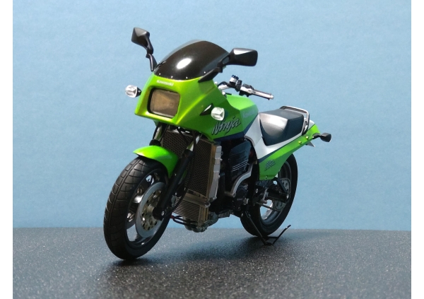 GPZ900R画像2