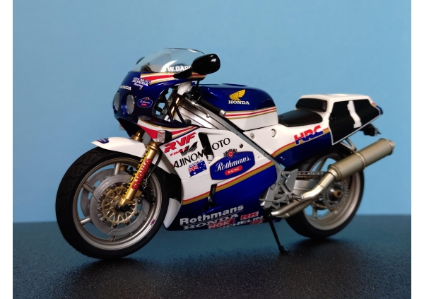 ＶＦＲ750Ｒ画像3