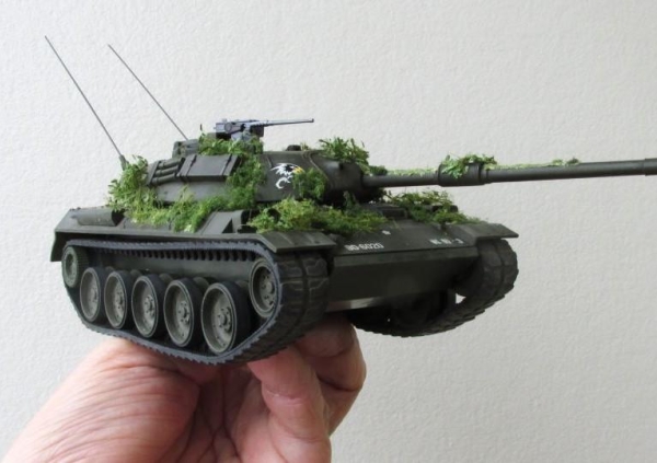 1/48リモコン陸自74式戦車