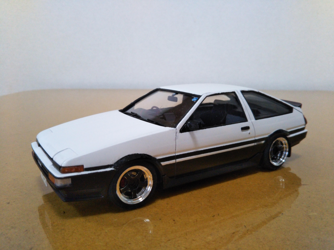 トヨタ  AE86  トレノ画像1