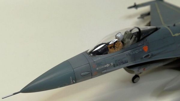 ハセガワ1/72 F-16Cファイティングファルコン画像4