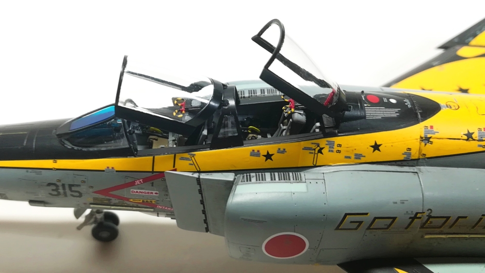 ファインモールド1/72 F-4EJ改 ラストフライト記念 イエロー画像4