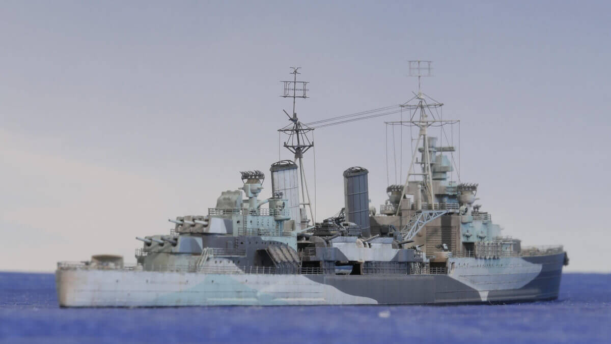 HMS Light Cruiser Belfast 1942, Trumpeter 1/700画像3