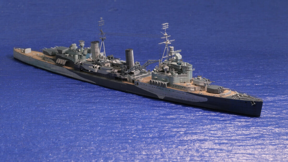 HMS Light Cruiser Belfast 1942, Trumpeter 1/700画像5