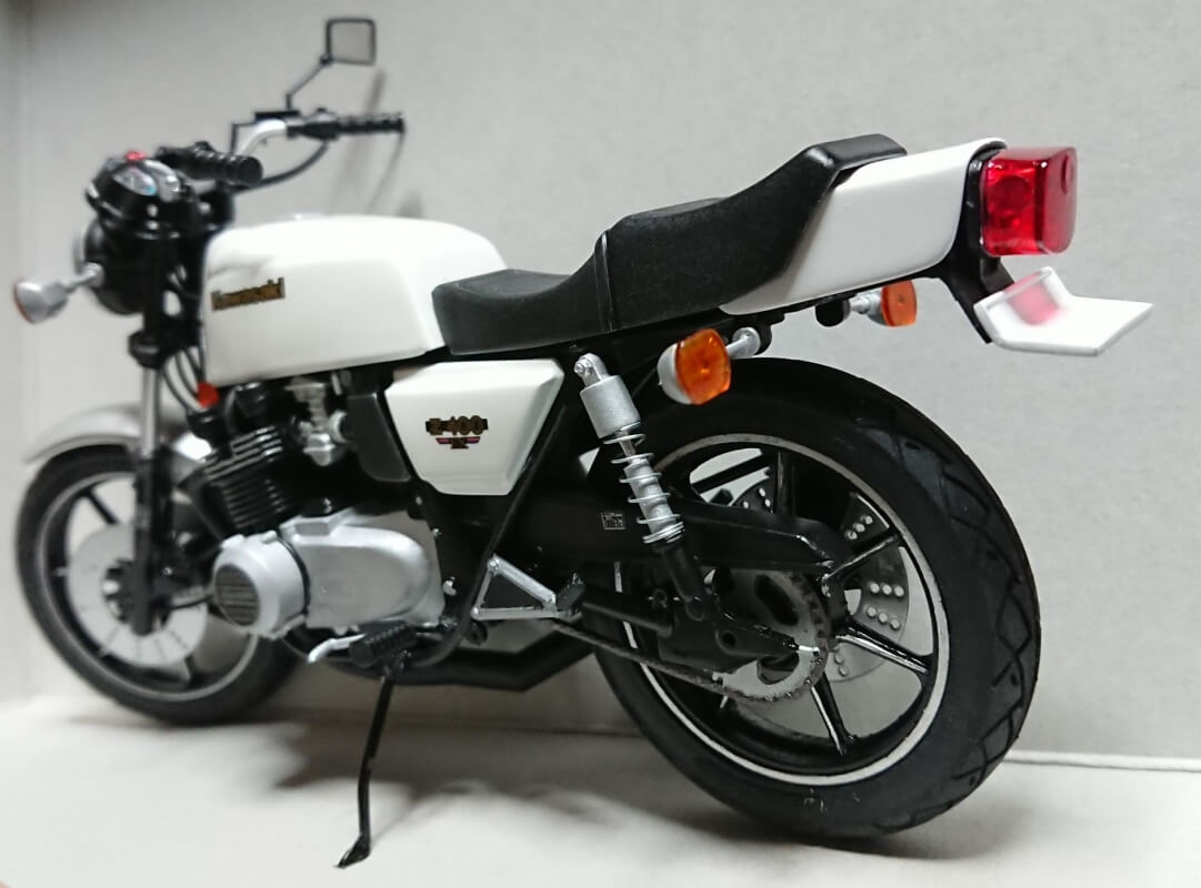 アオシマ Z400FX-E4 鳴神秀人仕様画像2